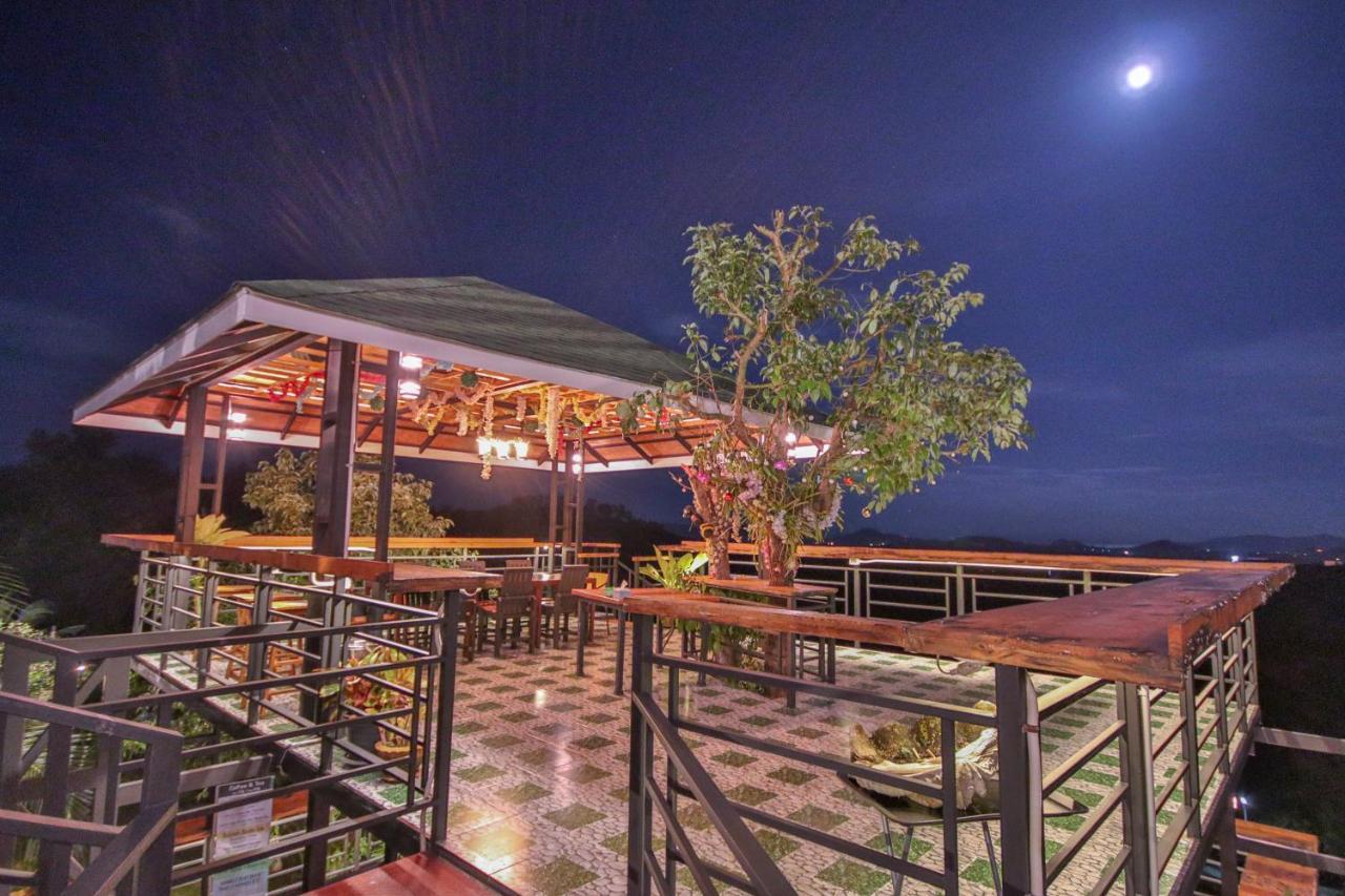 Happy Mountain Airport Resort Nai Yang Ngoại thất bức ảnh